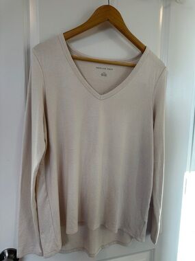 American Eagle Outfitters Women's V-Neck Sweater - Light Beige